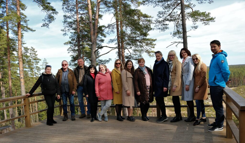 Aluksniesiem.lv raksta attēla aizvietotājs