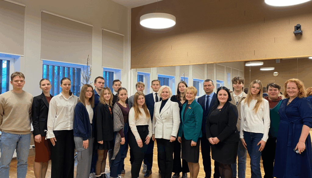 Aluksniesiem.lv raksta attēla aizvietotājs