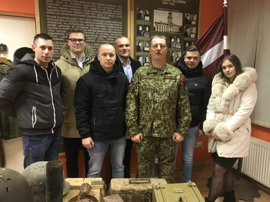 Aluksniesiem.lv raksta attēla aizvietotājs