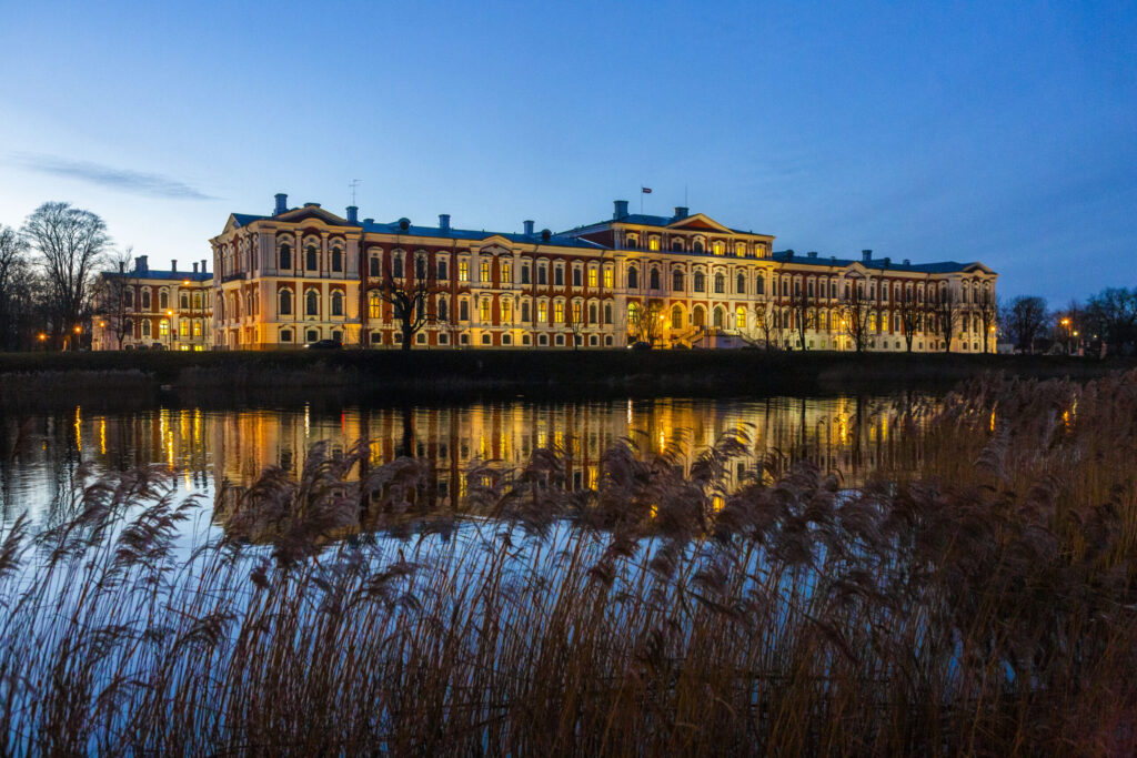 Aluksniesiem.lv raksta attēla aizvietotājs