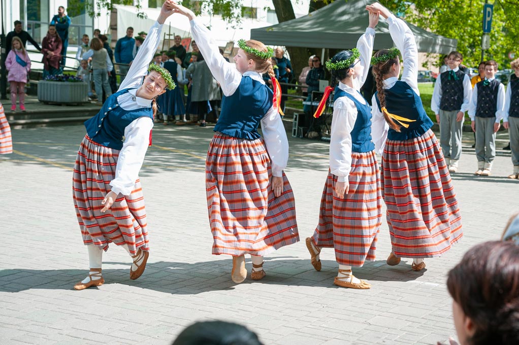 Aluksniesiem.lv raksta attēla aizvietotājs