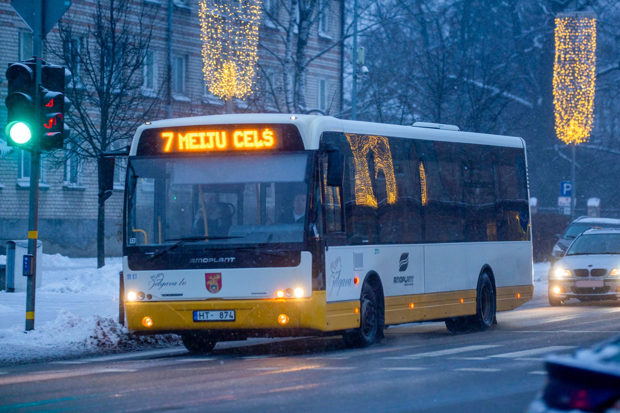 26. decembrī Jelgavā pilsētas autobusi kursēs pēc svētdienas kustības ...