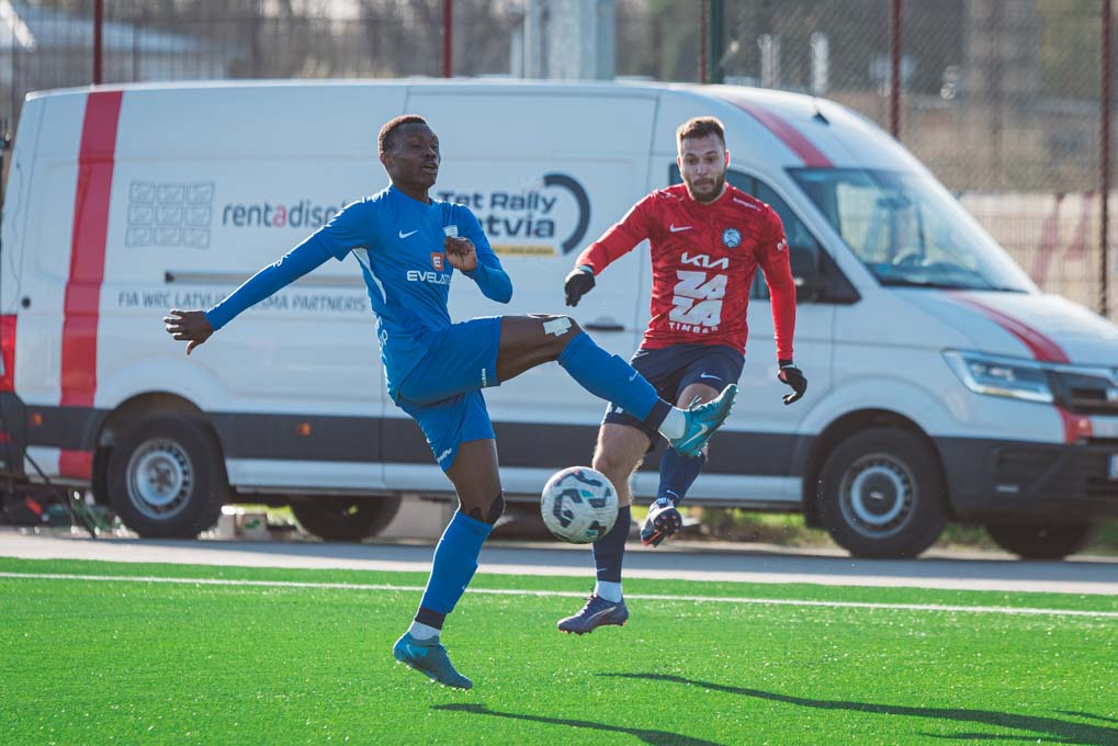 Andrijs Juzvaks (Andriy Yuzvak)