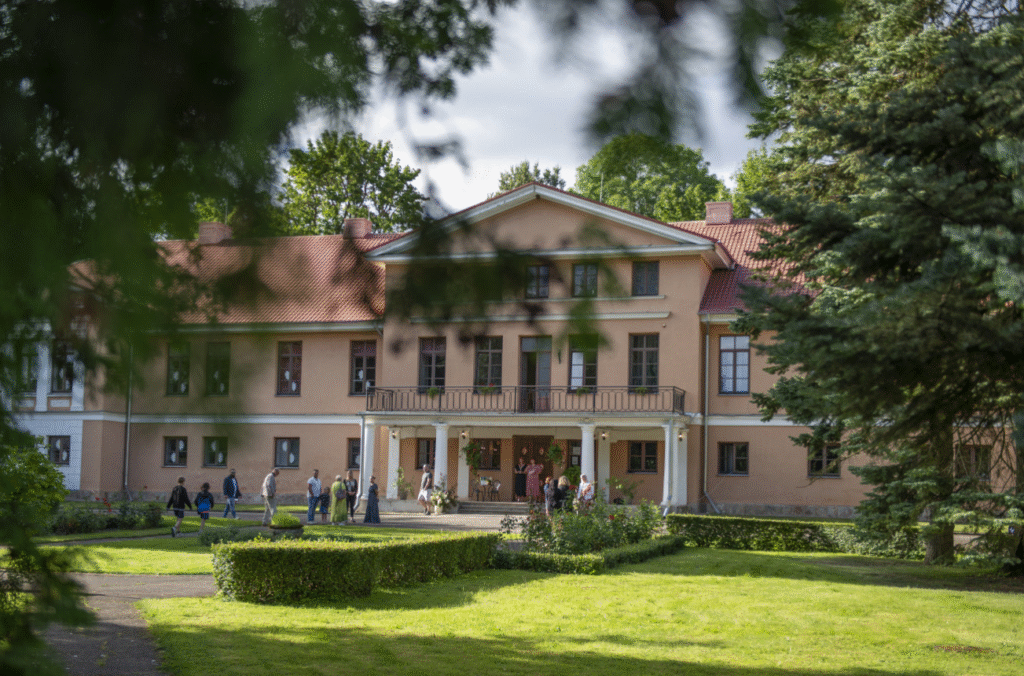 Aluksniesiem.lv raksta attēla aizvietotājs