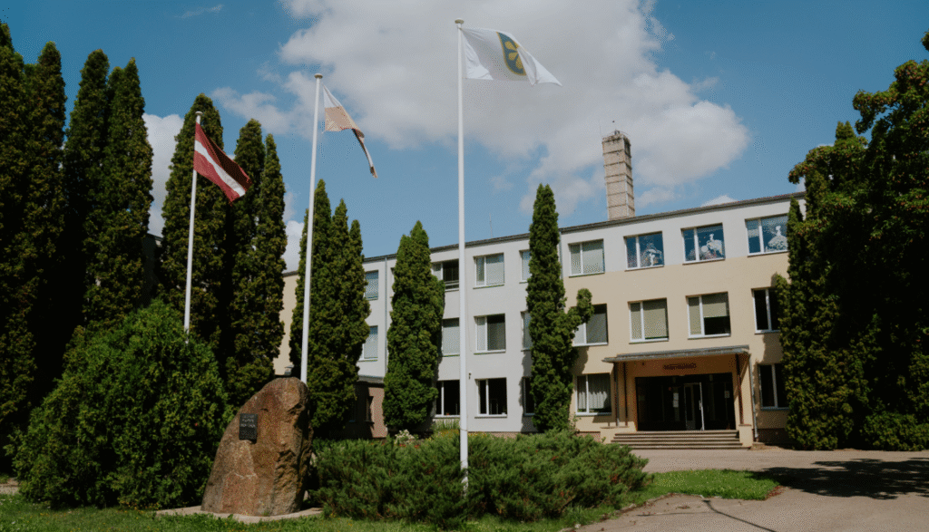 Aluksniesiem.lv raksta attēla aizvietotājs