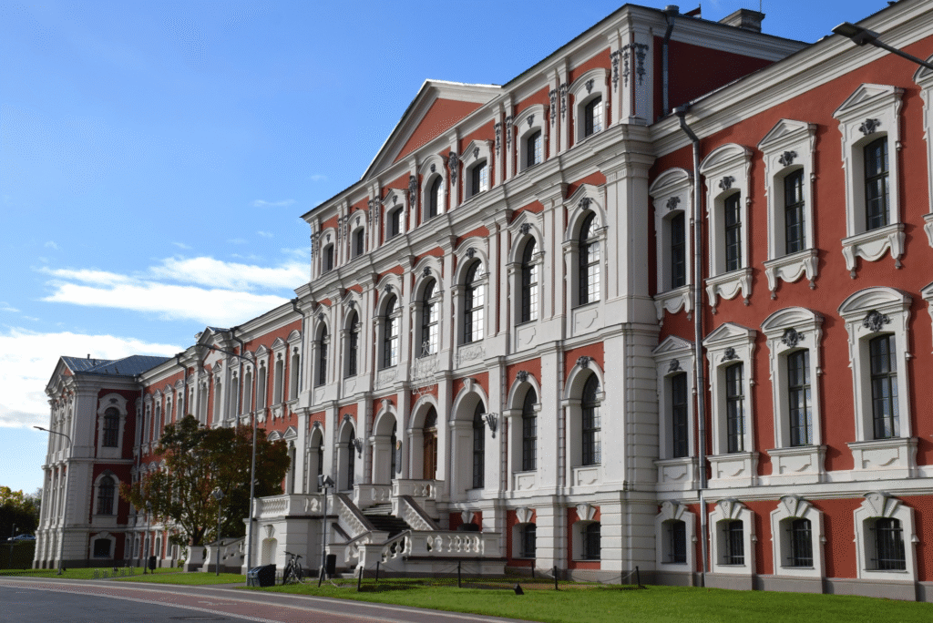 Aluksniesiem.lv raksta attēla aizvietotājs