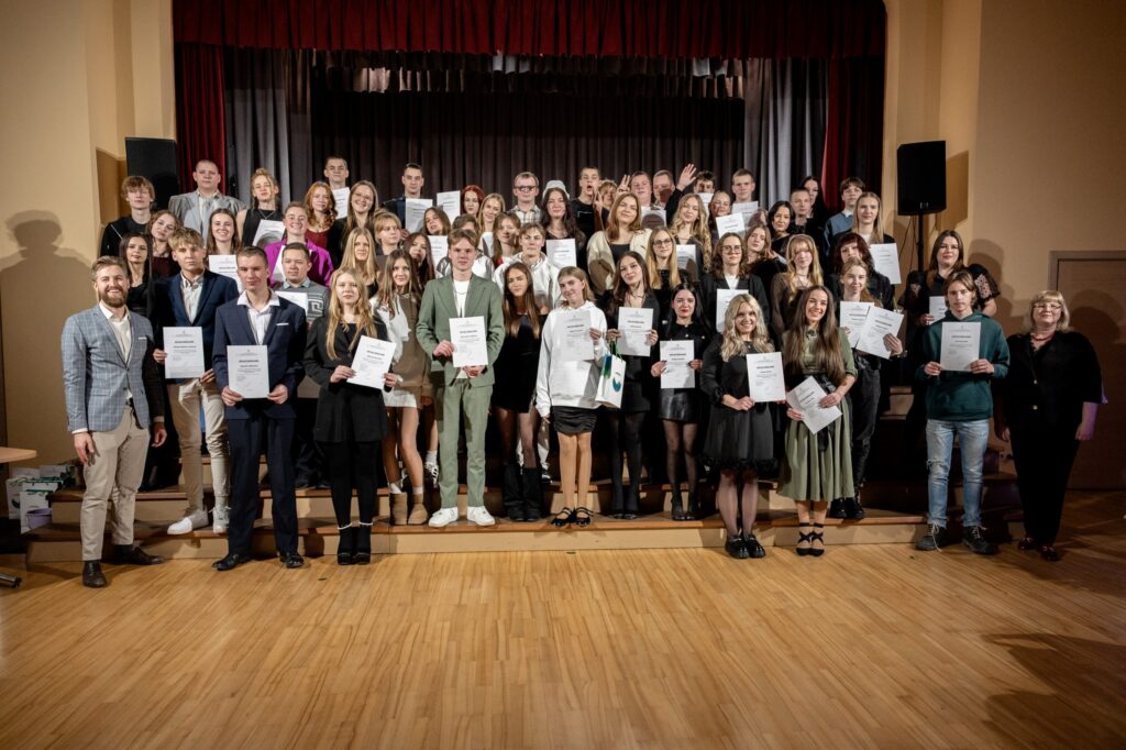 Aluksniesiem.lv raksta attēla aizvietotājs